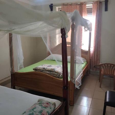 NEW AFRICAN VILLAGE Entebbe Exterior photo